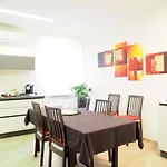 Alojamento de Acomodação e Pequeno-almoço La Rocca