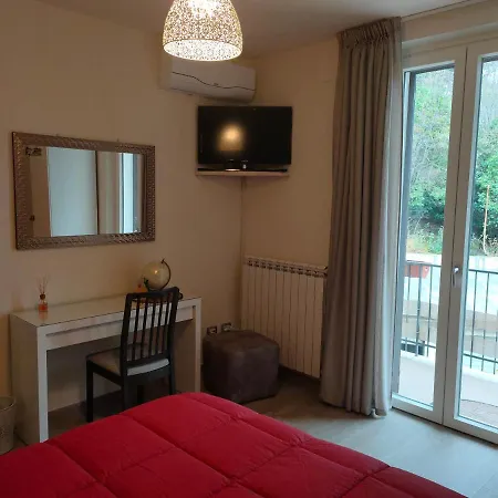 La Rocca Bed & Breakfast