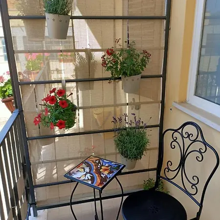 La Rocca Bed and Breakfast