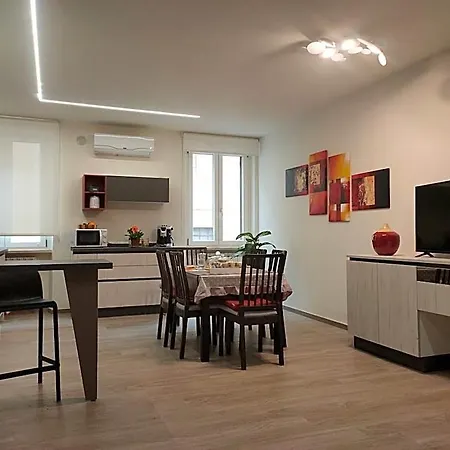 La Rocca Bed and Breakfast 4*